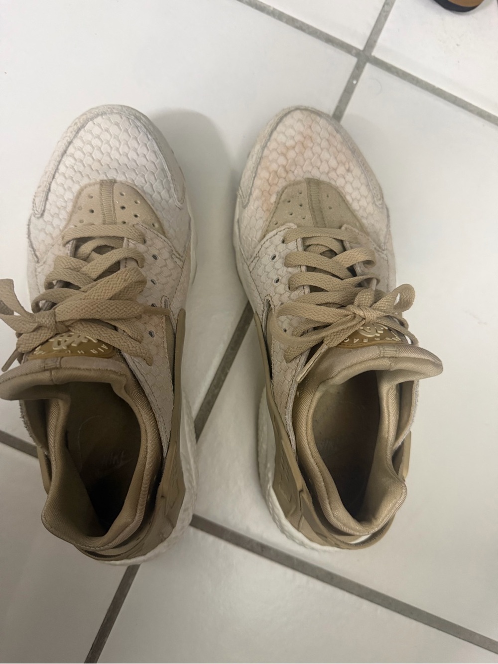 Women's Beige/Tan Athletic Sneakers Nike